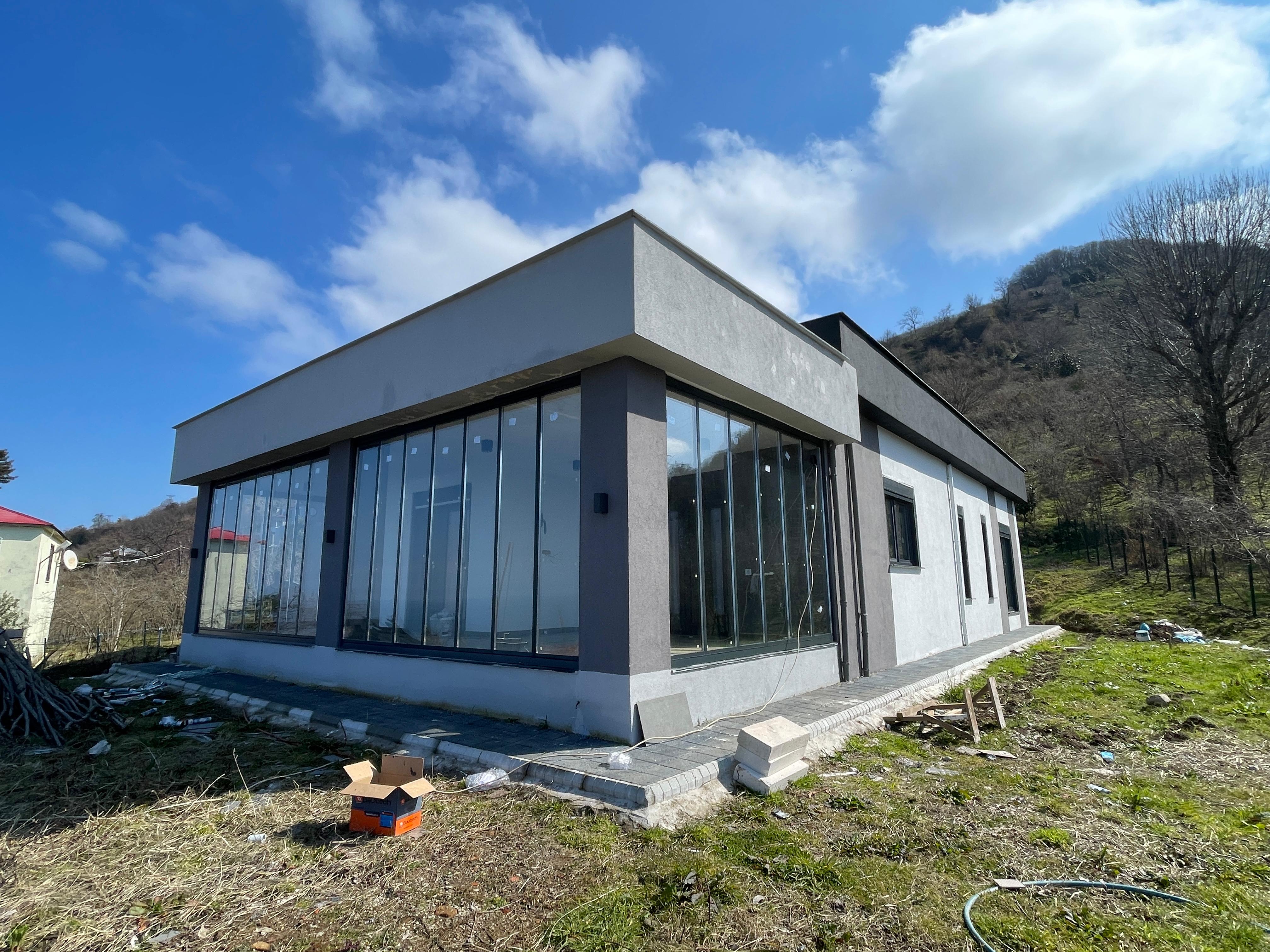 Modern Cam Balkon Sistemleri - Katlanır ve Sürgülü Seçenekler