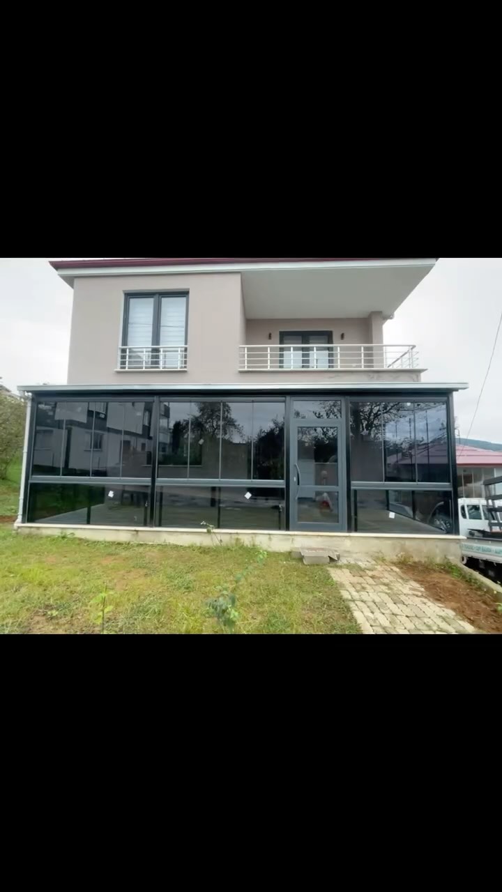 Cam Balkon Köşe Detay